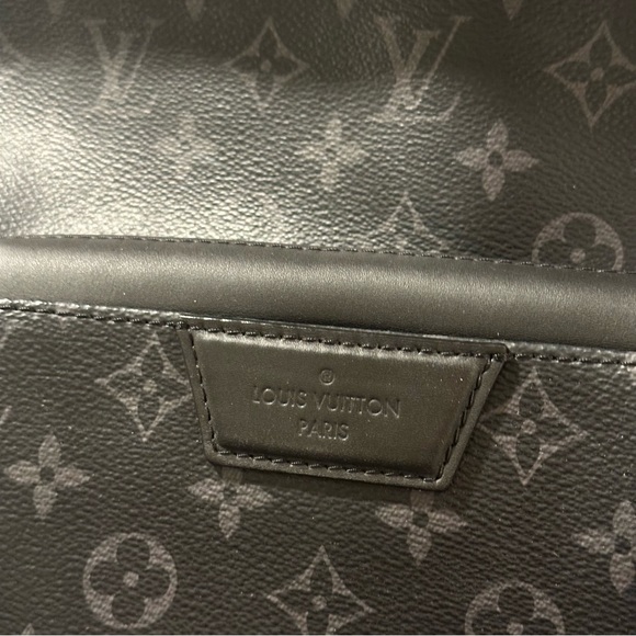 Louis Vuitton Black Monogram Eclipse Apollo Backpack - Picture 4 of 10